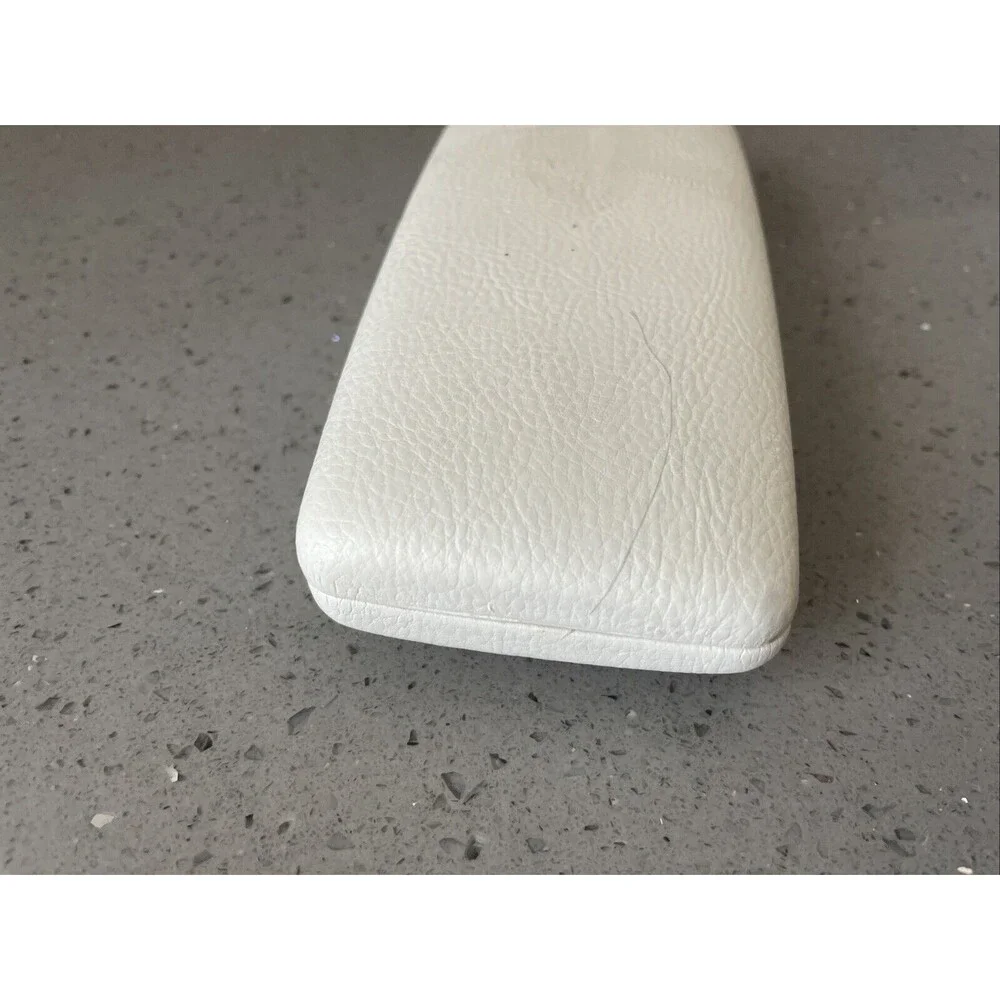 VERSACE WHITE HARD LEATHER CLAMSHELL SUNGLASSES EYEGLASSES CASE 160mmx70mmx55mm